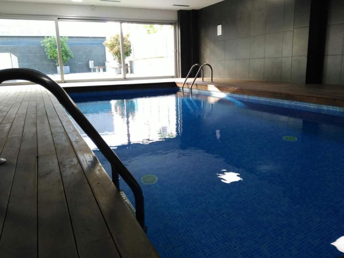 Stylish Flat, 2 Bathrooms And Swimming Pool, Next To The Beach! Sant Adrià de Besòs Extérieur photo